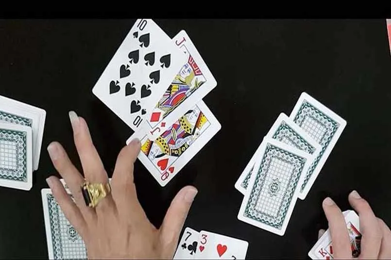 Giới thiệu cách đánh bài liêng dễ thắng nhất hiện nay 3 Thủ thuật trong cách đánh bài liêng hiệu quả